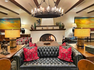 Wigwam Hotel interior