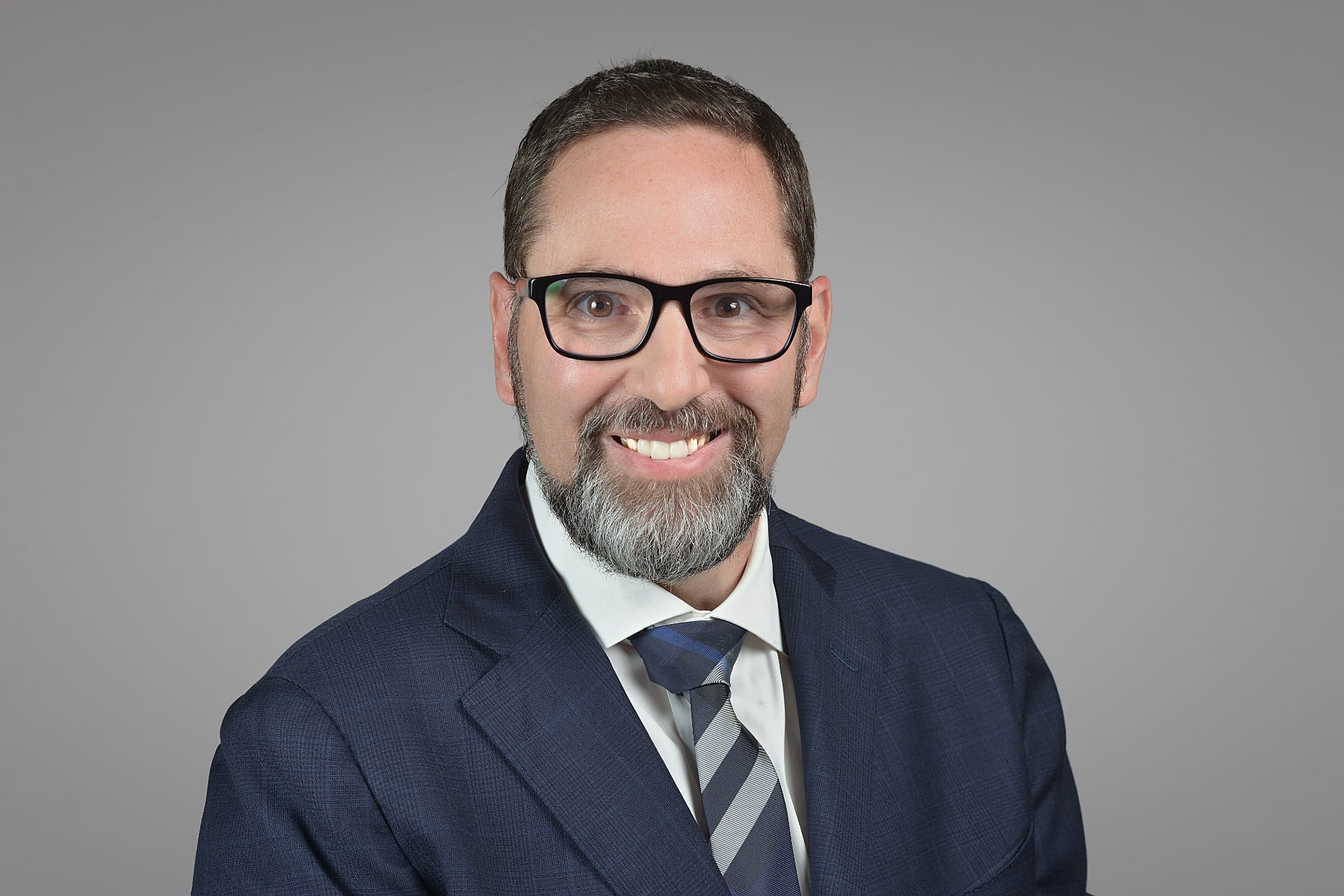 CEO headshot Phoenix